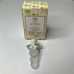 NWT Precious Moments 2000 Angel Ornament